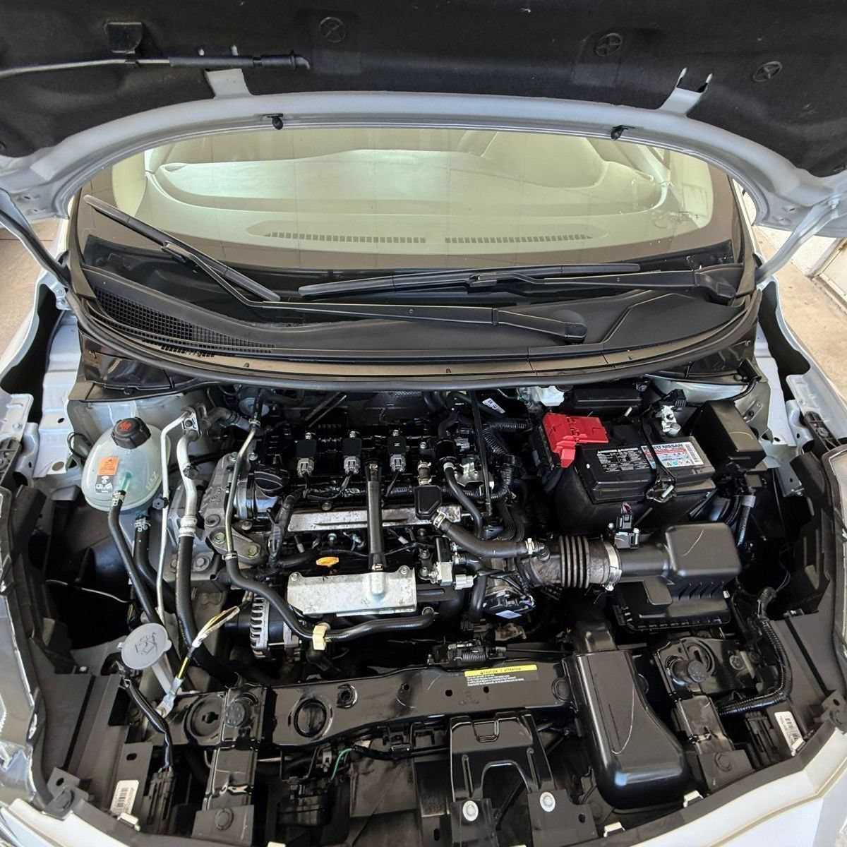 Used 2025 Nissan Versa SV FWD image 33