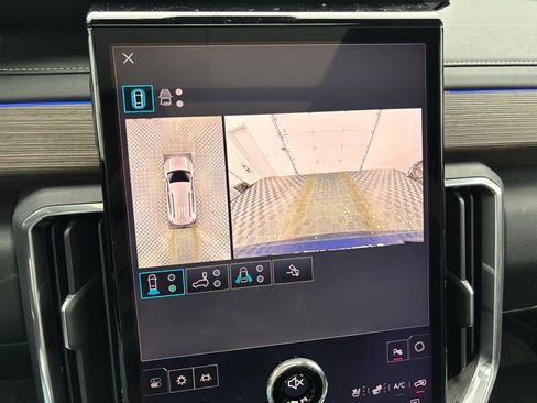 New 2026 GMC Acadia Denali w/ Super Cruise Package image 3