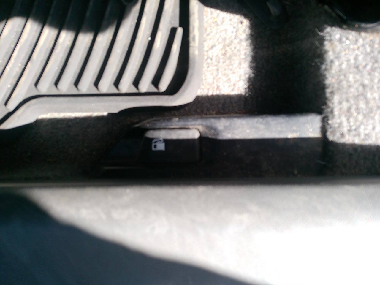 Used 2010 Toyota Prius Three FWD image 22
