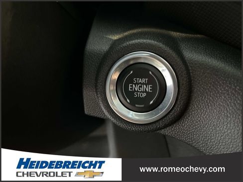 Used 2023 Chevrolet TrailBlazer LT FWD image 28