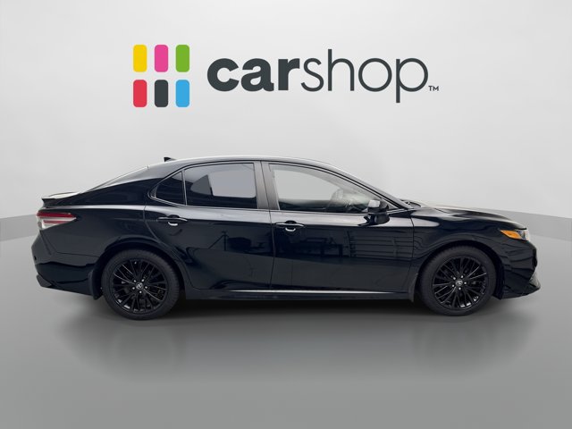 Used 2019 Toyota Camry SE FWD image 6