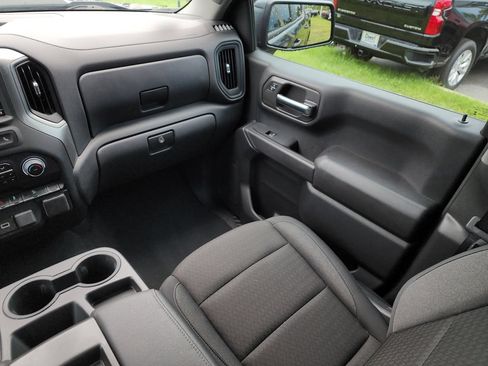 Used 2024 Chevrolet Silverado 1500 Custom Trail Boss w/ Turbomax Blackout Package AWD/4WD image 20