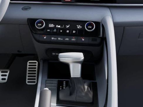 New 2026 Hyundai Elantra Sport FWD image 16