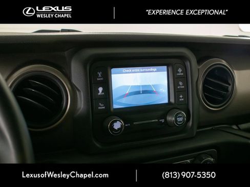 Used 2018 Jeep Wrangler Unlimited Sport S image 38