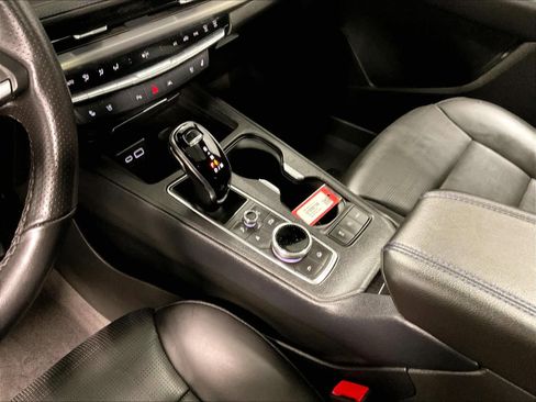 Used 2025 Cadillac XT4 Sport image 20