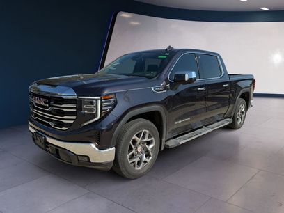 Used 2022 GMC Sierra 1500 SLT w/ SLT Convenience Package
