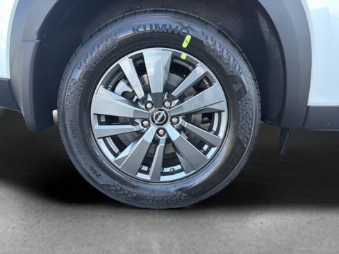 New 2026 Nissan Pathfinder SV AWD/4WD image 28