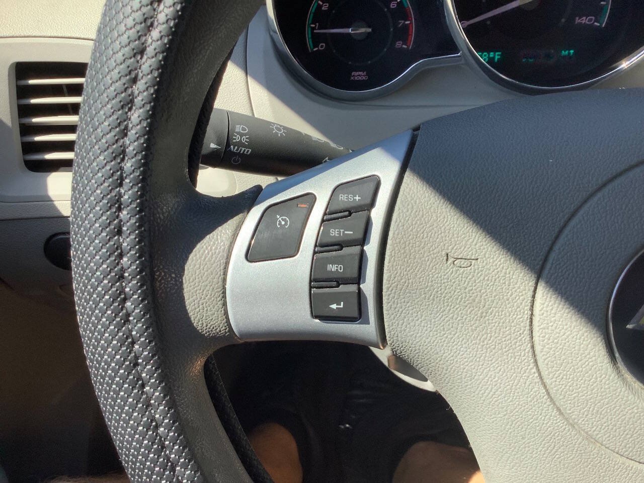 Used 2011 Chevrolet Malibu LS FWD image 34