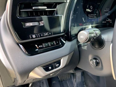 Used 2025 Lexus RX 350 Premium w/ Accessory Package AWD/4WD image 35
