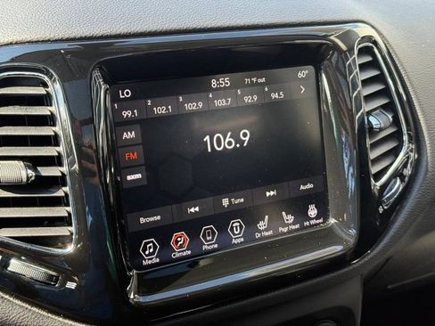Used 2020 Jeep Compass Limited AWD/4WD image 23