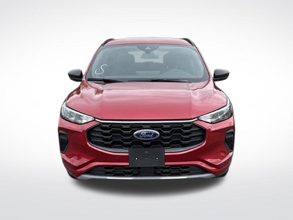 Certified 2023 Ford Escape ST-Line w/ Tech Pack #1 AWD/4WD image 2