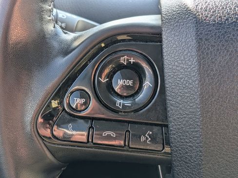 Used 2020 Toyota Prius Prime LE image 21