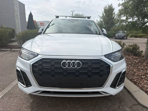 Used 2023 Audi Q5 2.0T Premium Plus w/ Premium Plus Package AWD/4WD image 2
