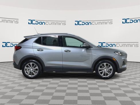 Used 2023 Buick Encore GX Essence w/ Experience Buick Package FWD image 9