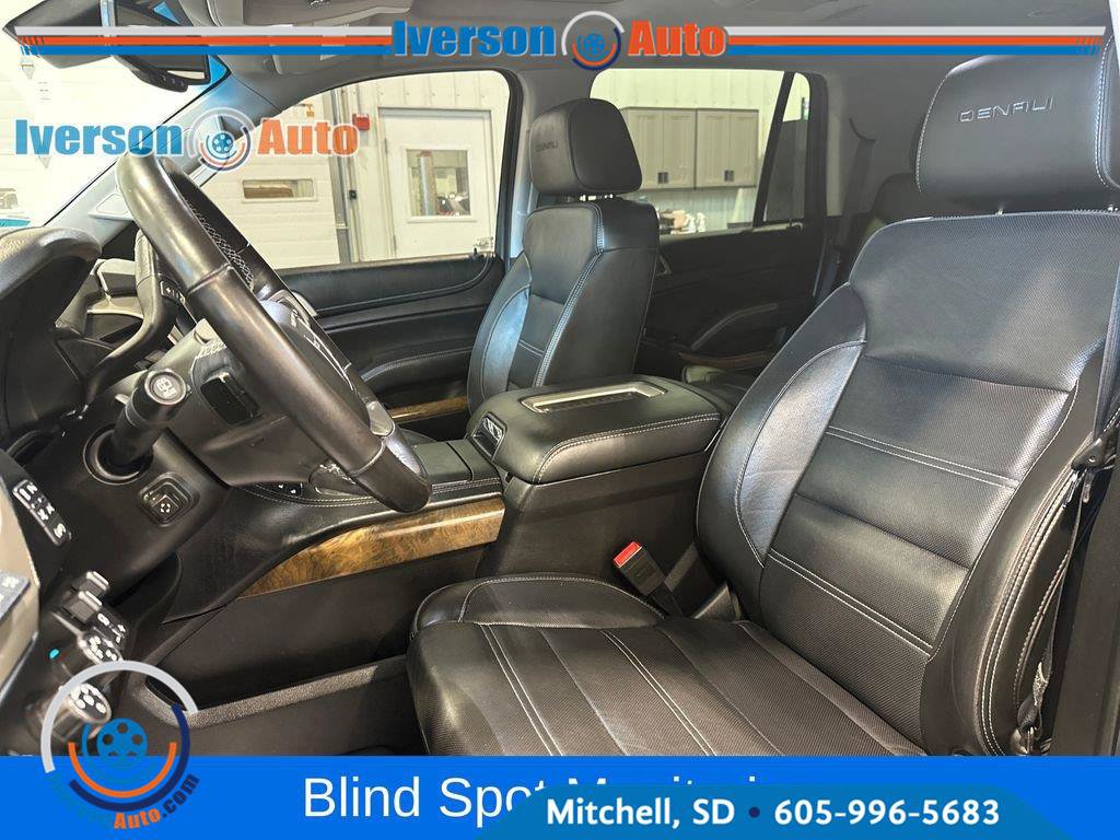 Used 2018 GMC Yukon Denali w/ Denali Ultimate Package AWD/4WD image 12