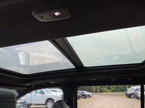 New 2025 Jeep Grand Cherokee L Limited image 9