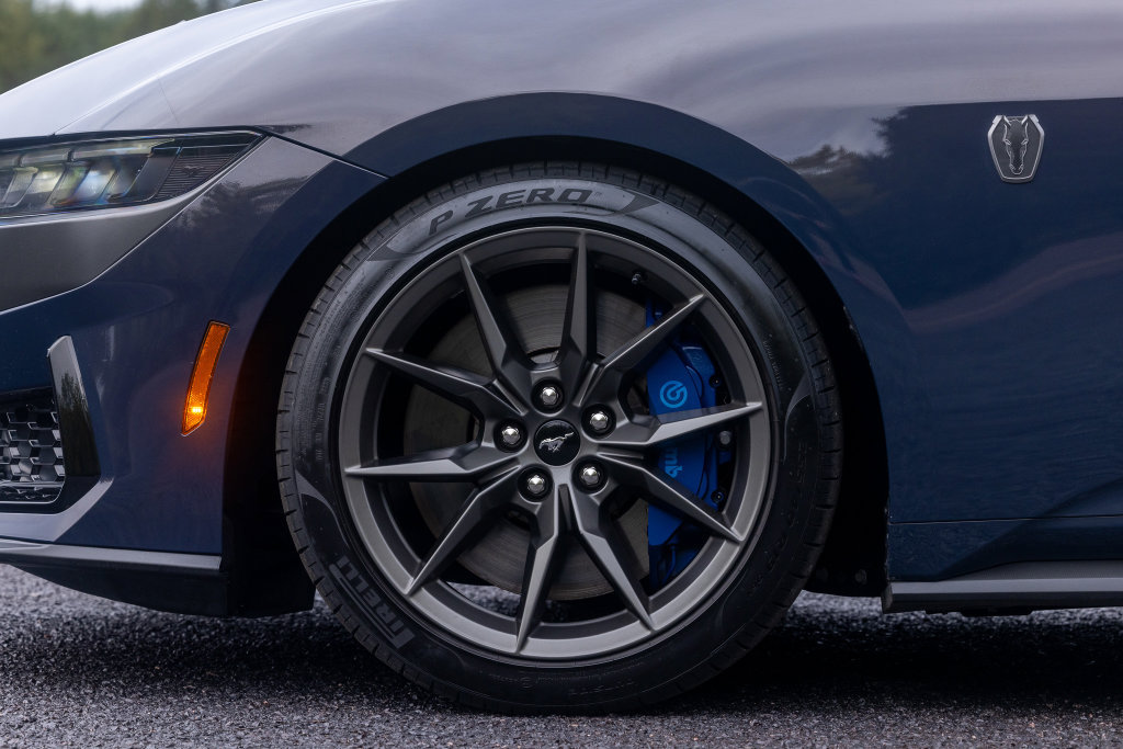 Used 2024 Ford Mustang Dark Horse RWD image 37