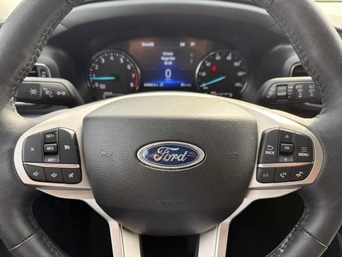 Used 2024 Ford Explorer XLT w/ Equipment Group 202A AWD/4WD image 36