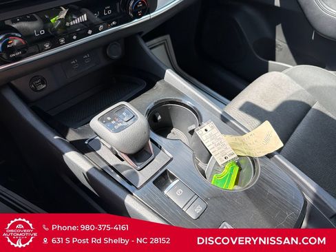Certified 2024 Nissan Rogue SV FWD image 19