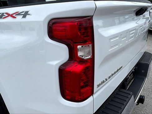 Used 2023 Chevrolet Silverado 1500 LT w/ Work Truck Package AWD/4WD image 25