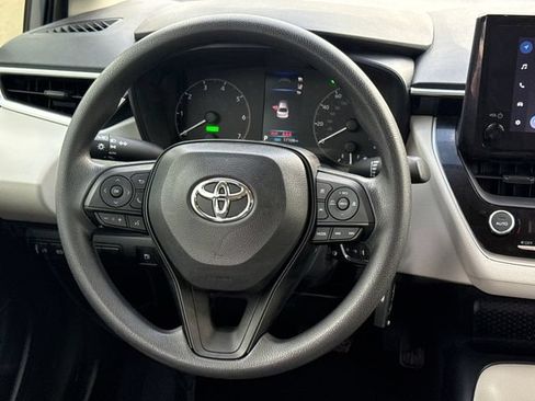 Used 2024 Toyota Corolla LE FWD image 13