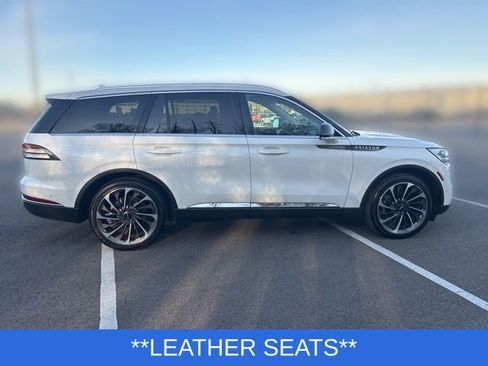 Used 2023 Lincoln Aviator Reserve w/ Equipment Group 201A AWD/4WD image 7
