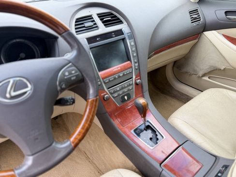 Used 2010 Lexus ES 350 FWD image 16