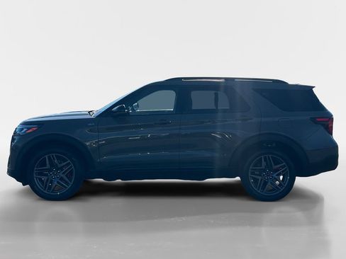 New 2026 Ford Explorer ST-Line w/ ST-Line Street Pack image 32