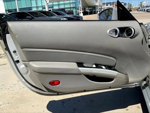 Used 2006 Nissan 350Z Touring image 15