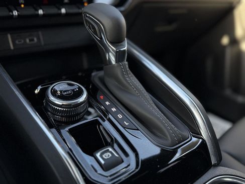 New 2026 GMC Canyon Elevation w/ Convenience Package image 18