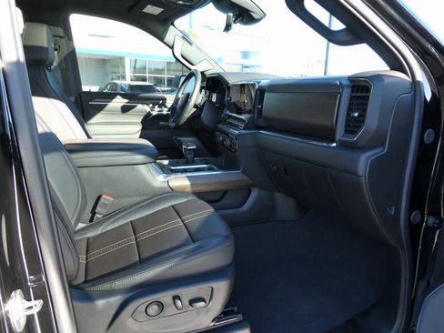 Certified 2025 Chevrolet Silverado 1500 High Country w/ Midnight Edition image 17