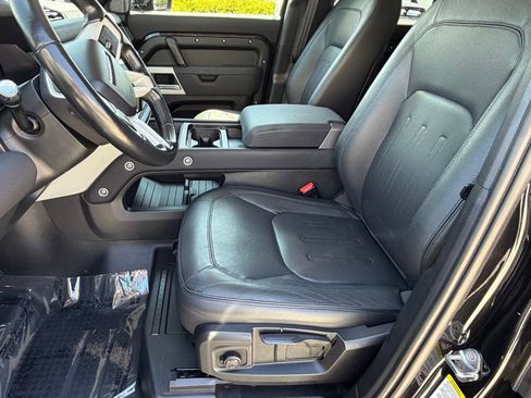 Used 2022 Land Rover Defender 110 S AWD/4WD image 21