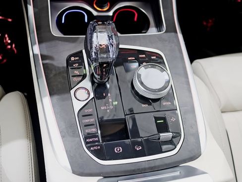 Used 2022 BMW X7 M50i AWD/4WD image 29