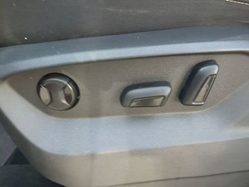 Certified 2022 Volkswagen Atlas SE w/ Panoramic Sunroof Package image 21