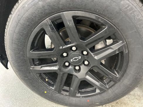 Used 2023 Chevrolet Silverado 1500 RST w/ Convenience Package II image 26