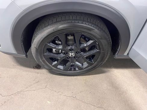 Used 2024 Honda HR-V Sport image 30