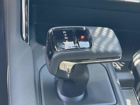 New 2026 GMC Sierra 1500 AT4 w/ AT4 Premium Package AWD/4WD image 19