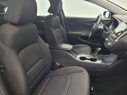 Used 2020 Chevrolet Malibu RS image 21