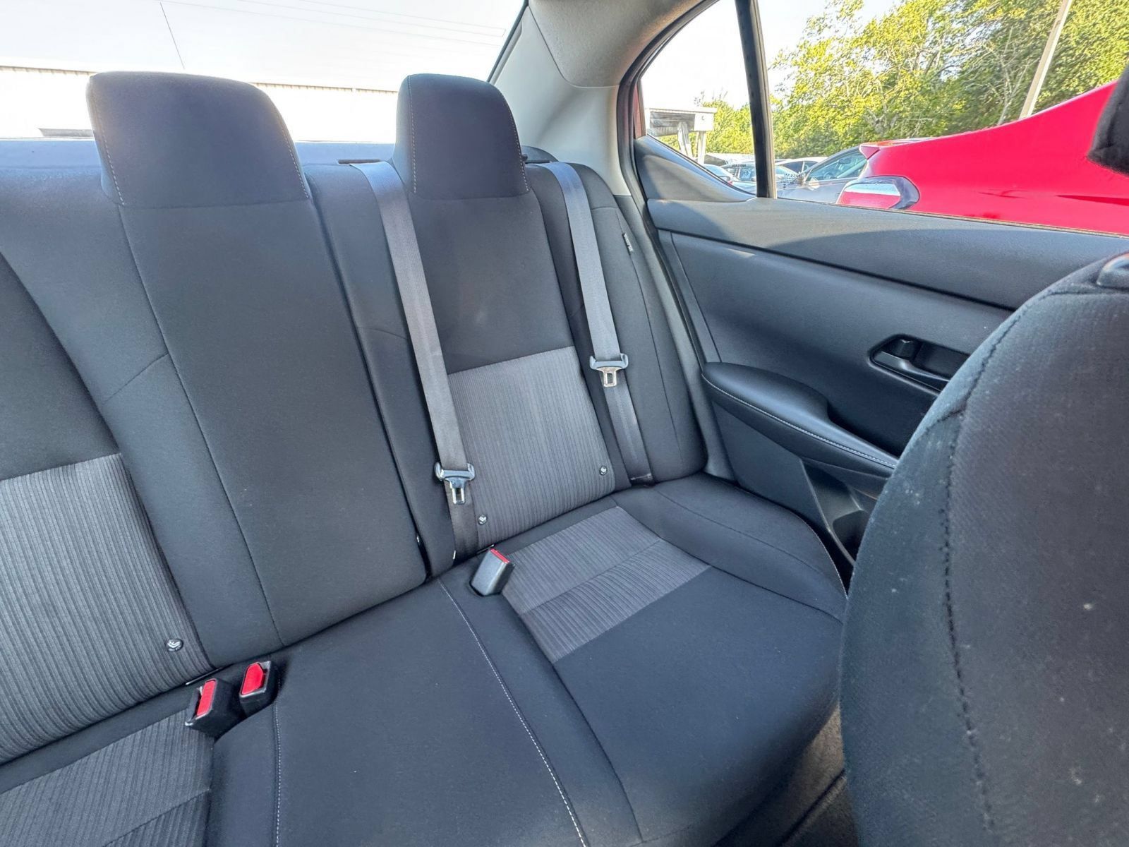 Used 2025 Nissan Sentra SV FWD image 34