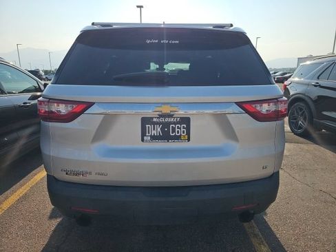 Used 2019 Chevrolet Traverse LT w/ LT Premium Package AWD/4WD image 4