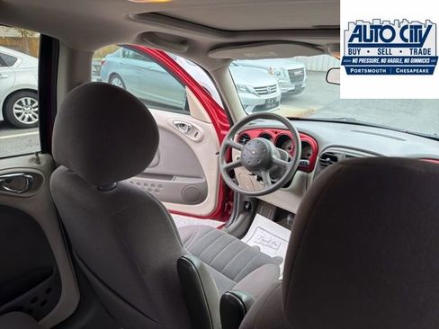 Used 2005 Chrysler PT Cruiser Touring w/ Moonroof Group FWD image 30