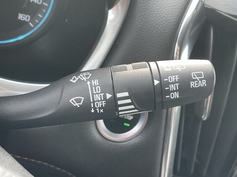 Used 2018 Chevrolet Traverse Premier w/ LPO, 'HIT The Road' Package AWD/4WD image 18