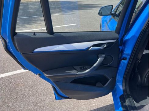 Used 2021 BMW X1 xDrive28i w/ M Sport Package image 19