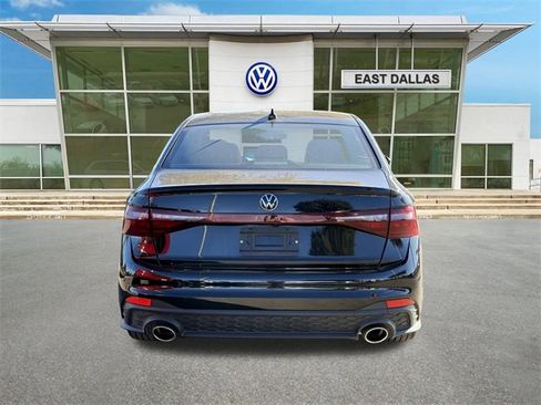 Used 2025 Volkswagen Jetta GLI Autobahn image 4