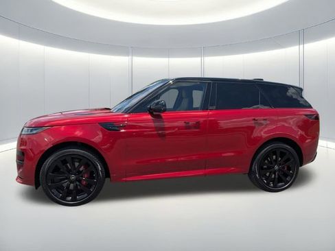 Used 2023 Land Rover Range Rover Sport SE Dynamic AWD/4WD image 2