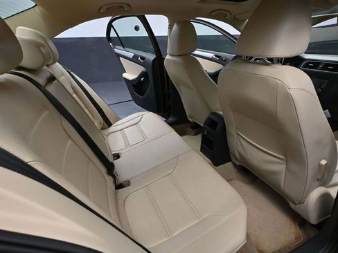 Used 2014 Volkswagen Jetta SE image 37