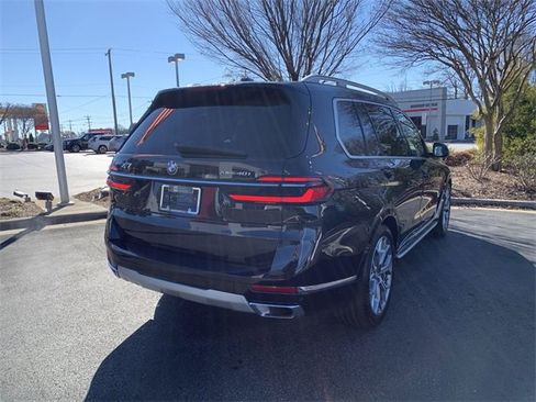 Used 2025 BMW X7 xDrive40i image 8