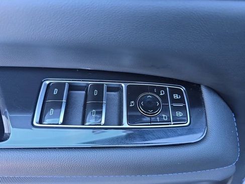 Used 2026 Cadillac Escalade IQL Sport 1 w/ LPO, ONYX Package image 30