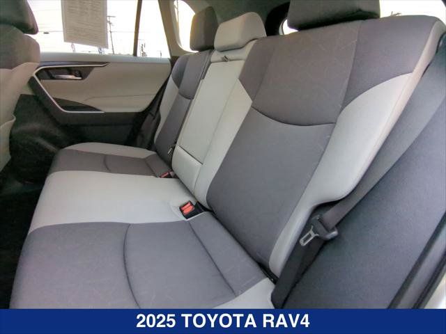 Used 2025 Toyota RAV4 XLE w/ Weather Package AWD/4WD image 21
