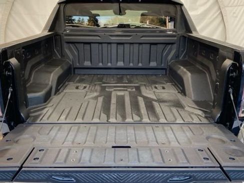 Used 2025 GMC Hummer EV 2X image 4